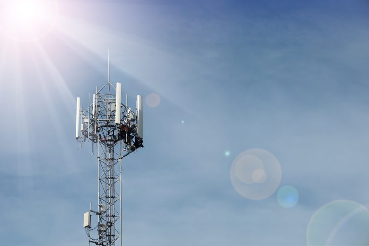 A Canadian Telecom Services Provider Leverages Customer Analytics to Gain In-depth Insights into Factors Affecting Churn